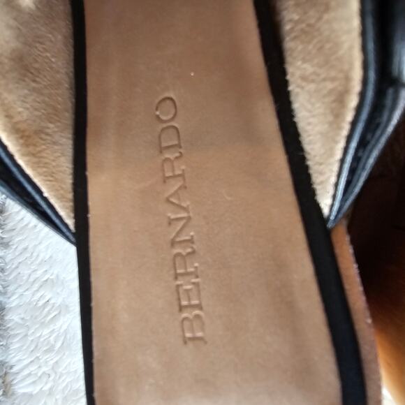 Bernardo Women's Saffia Braided Wooden Heels Slip On Leather Clogs Size 8M Black - Picture 4 of 6